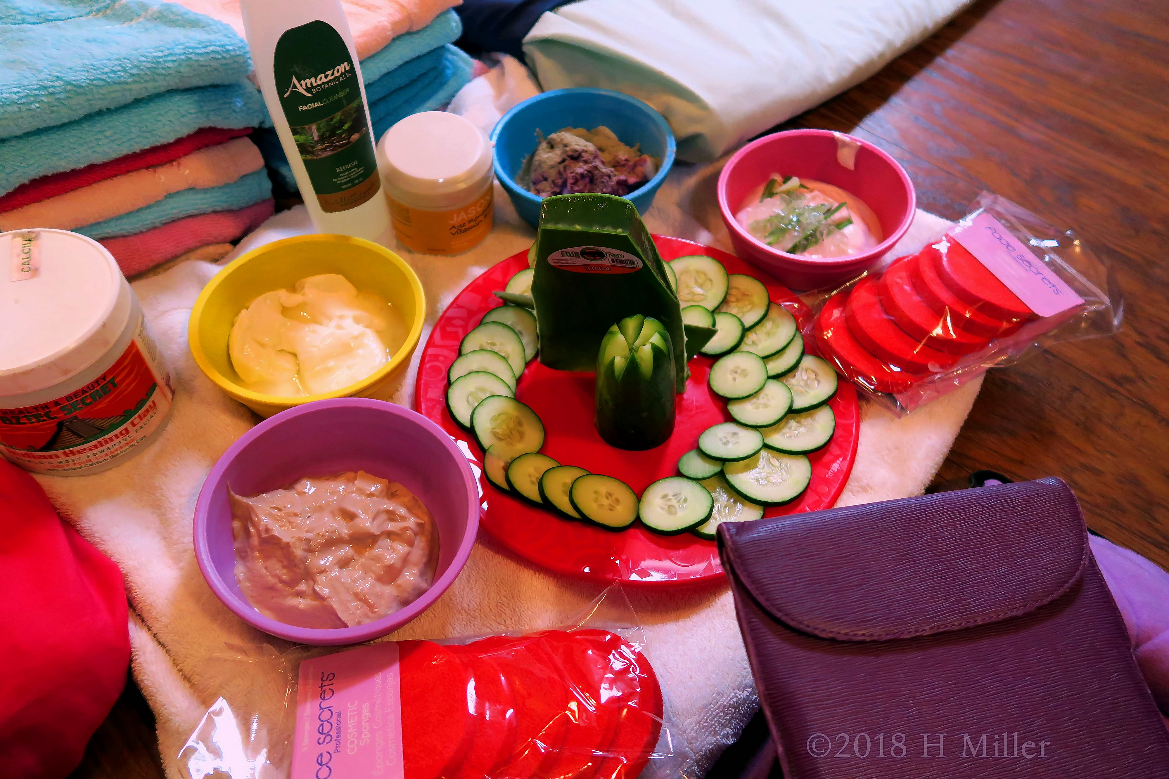 Beautifully Cut Cucumber For Kids Facials. Beautifully Cut Cucumber For Kids Facials.