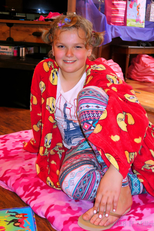 Girl's Spa After Facials Photo Girl's Spa After Facials Photo