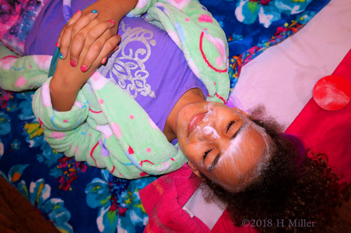 Polka Dot Spa Robe Kid Facial Polka Dot Spa Robe Kid Facial