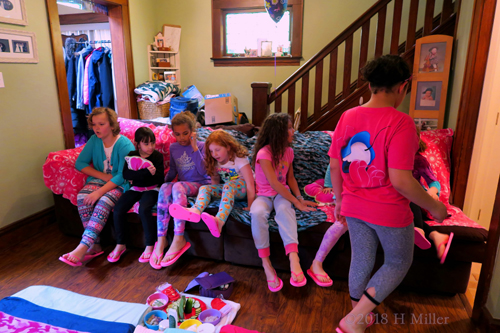 Seating Before The Spa Party Begins! Seating Before The Spa Party Begins!