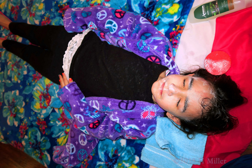 Spa Robe With Peace Signs And A Kids Facial Spa Robe With Peace Signs And A Kids Facial