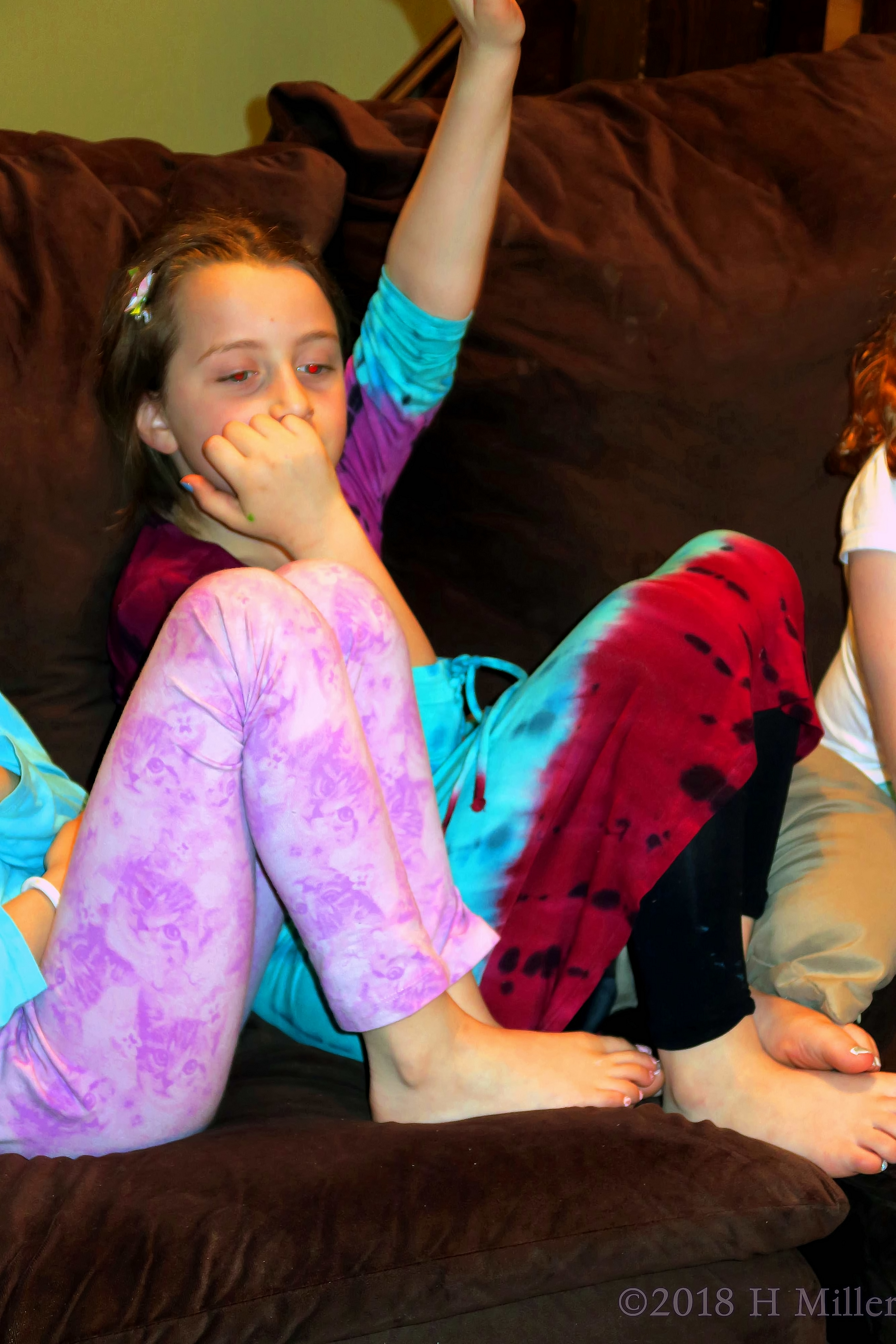 Spa Girls Sitting Together On The Couch Spa Girls Sitting Together On The Couch