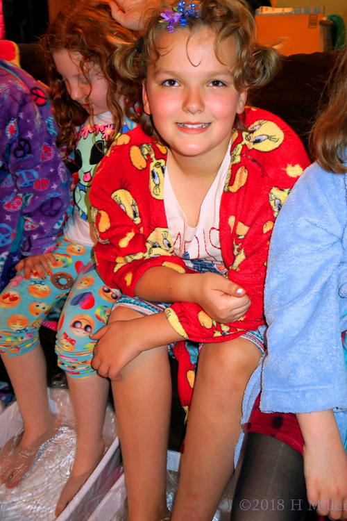 Birthday Girl Getting A Kids Pedicure Footbat Birthday Girl Getting A Kids Pedicure Footbat