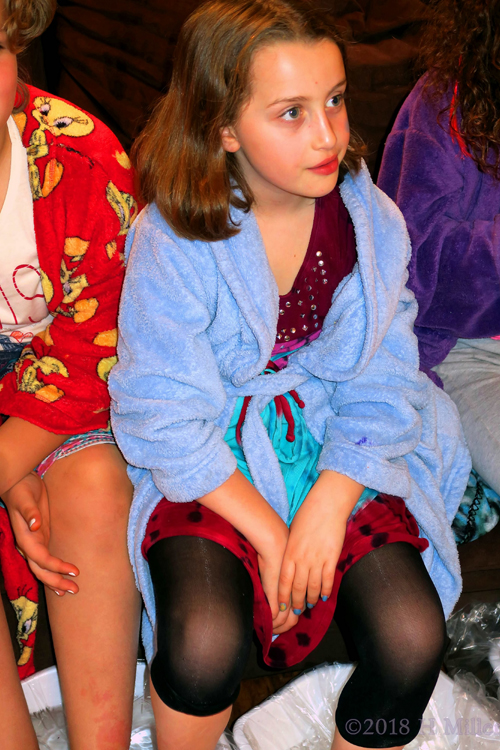 Blue Robed Spa Girl Getting A Pedicure! Blue Robed Spa Girl Getting A Pedicure!