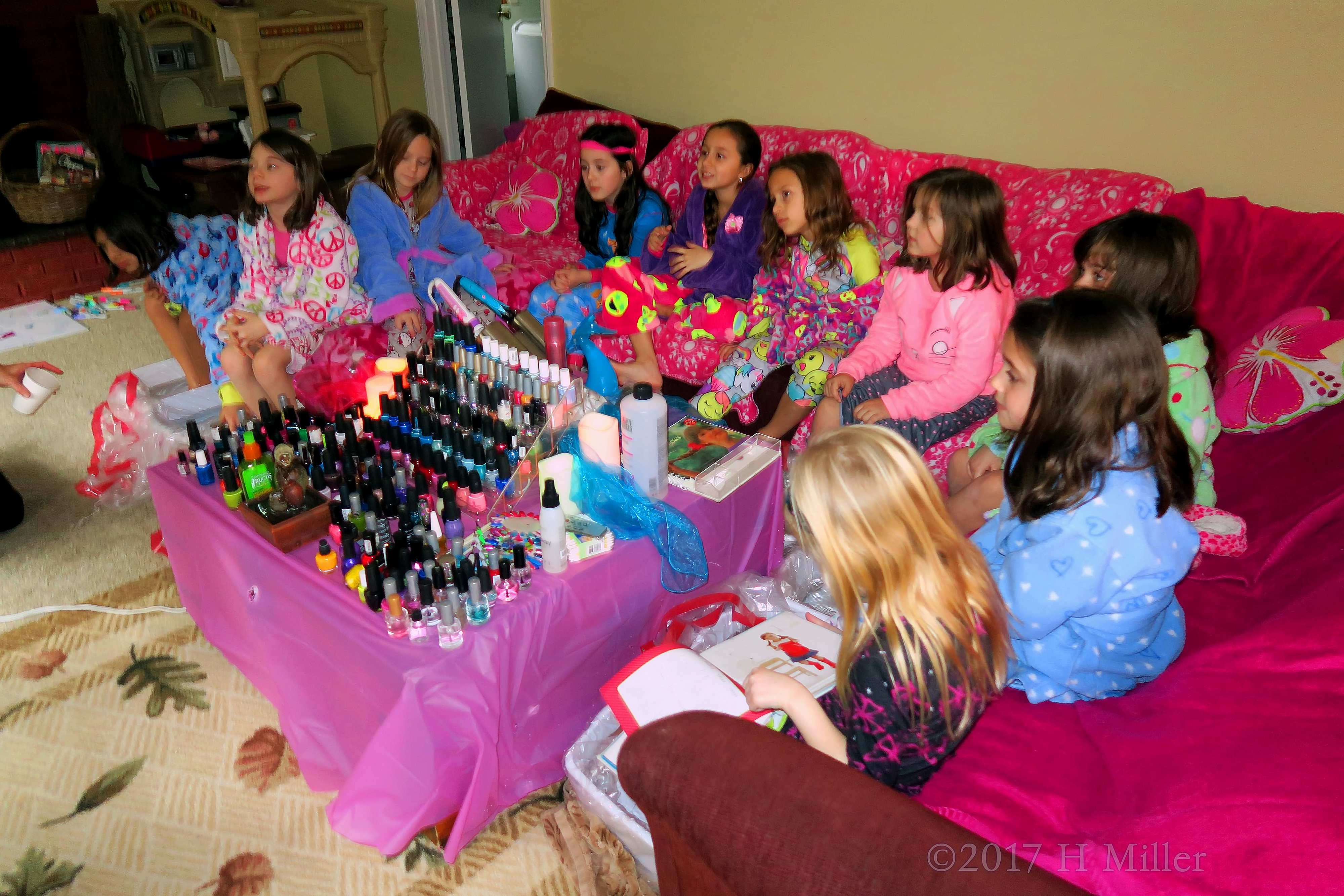 Another Group Kids Pedicure Picture 