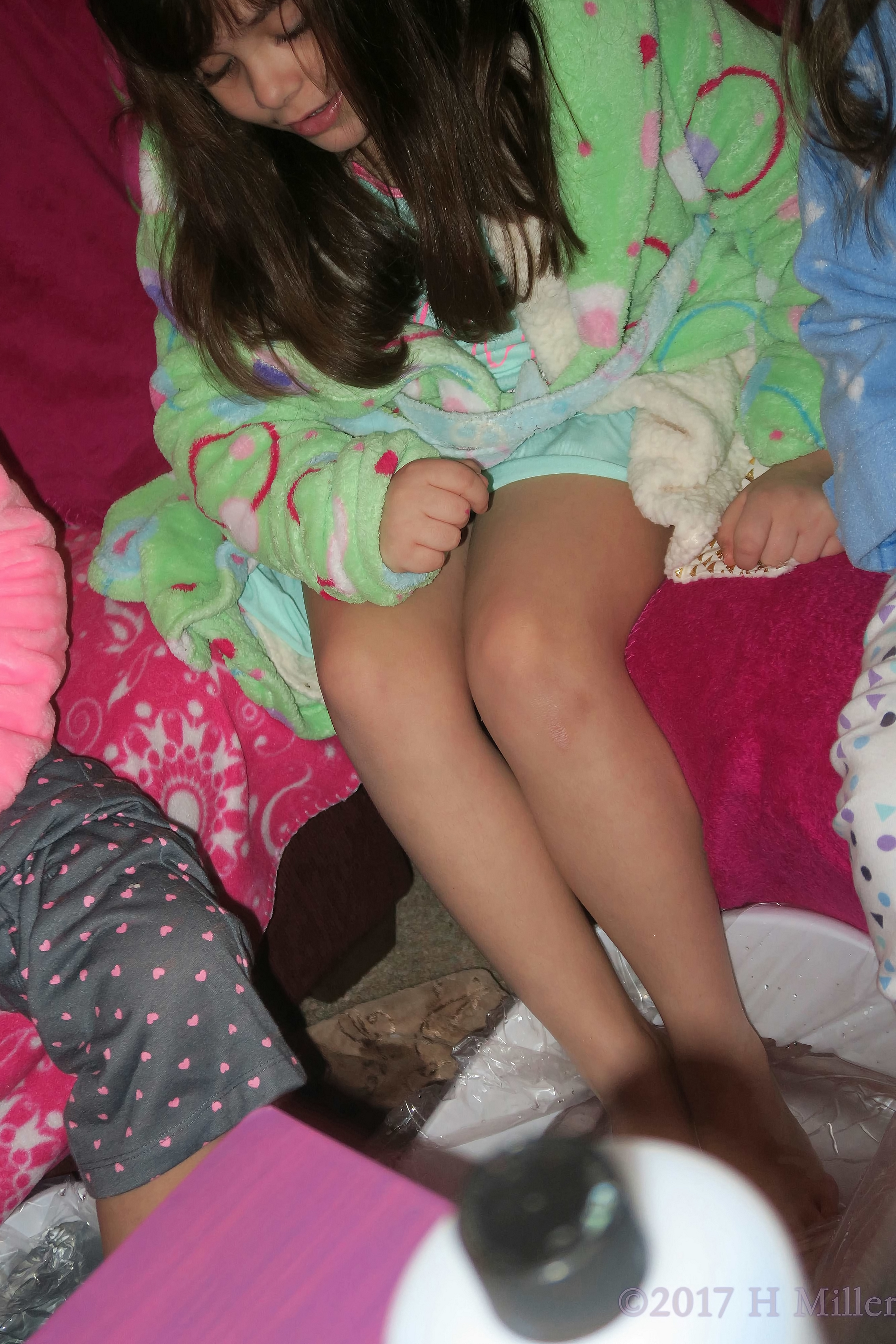 Phew... Nice Warm Water In The Kids Pedicure Footsoak. Phew... Nice Warm Water In The Kids Pedicure Footsoak.