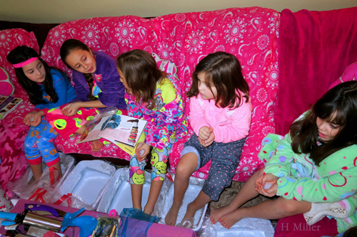 Wow! That Girls Pedicure Looks SO RELAXING!! Wow! That Girls Pedicure Looks SO RELAXING!!