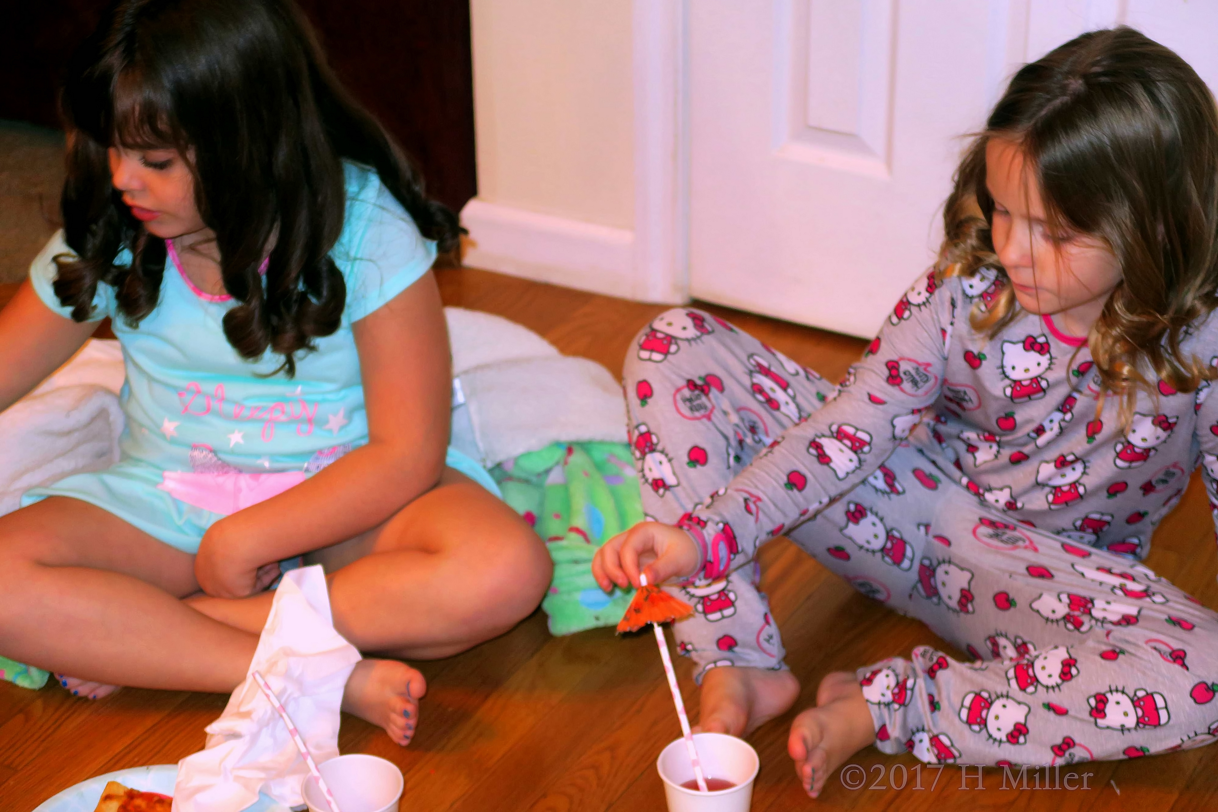 Is This Cocktail Umbrella Cool Or What! Is This Cocktail Umbrella Cool Or What!