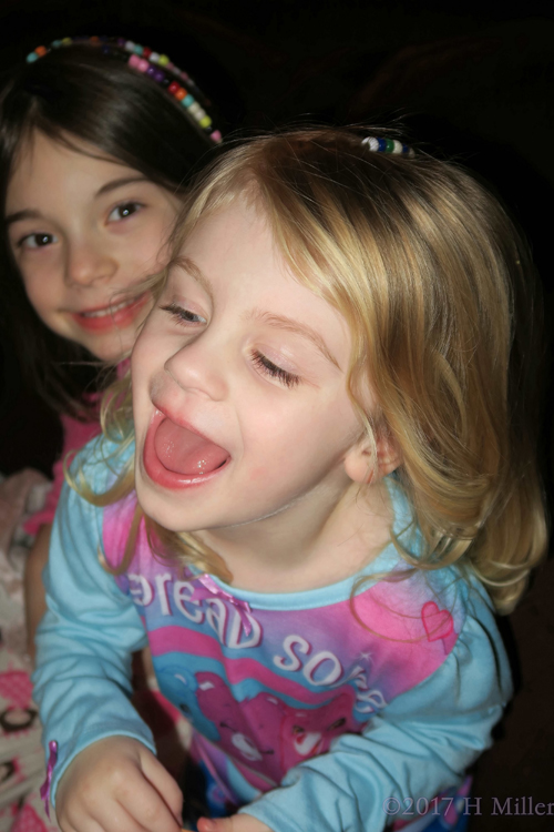 It Is Fun Hanging Out With Friends! It Is Fun Hanging Out With Friends!