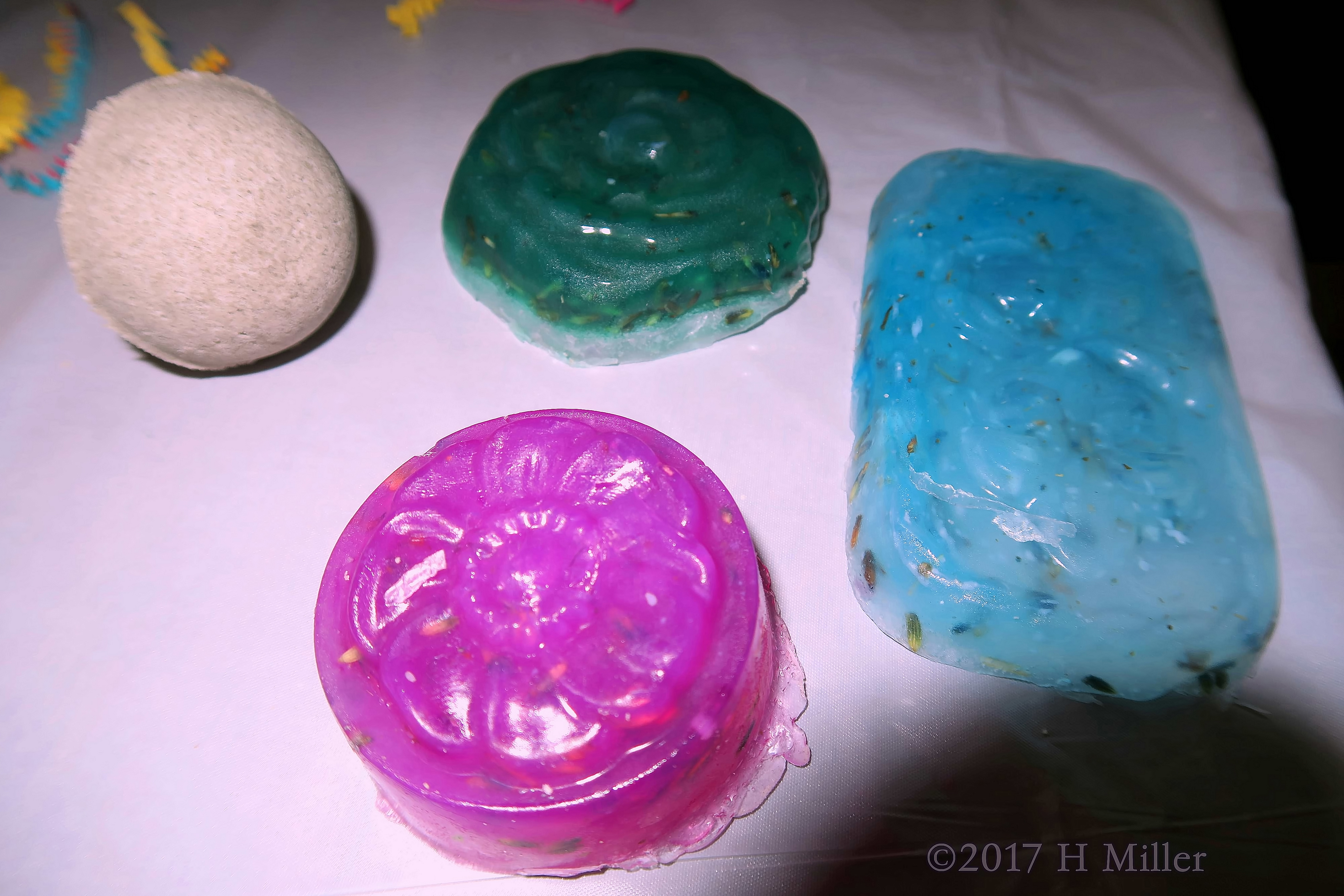 What Awesome And Colorful Soap Crafts With Flowers And Scents For The Spa Party For Girls What Awesome And Colorful Soap Crafts With Flowers And Scents For The Spa Party For Girls