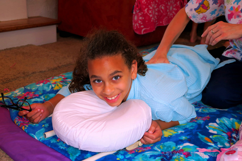 Kids Massage Session, Feels Relaxing! Kids Massage Session, Feels Relaxing!