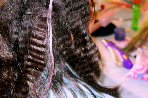 Wavy Crimps All Over, A Cool 80's Reminiscent Hairstyle Wavy Crimps All Over, A Cool 80's Reminiscent Hairstyle