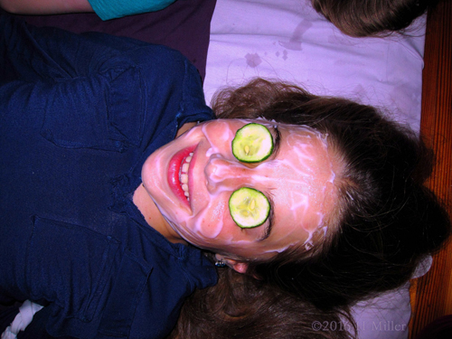 She Loves Her Kids Strawberry Facial! She Loves Her Kids Strawberry Facial!