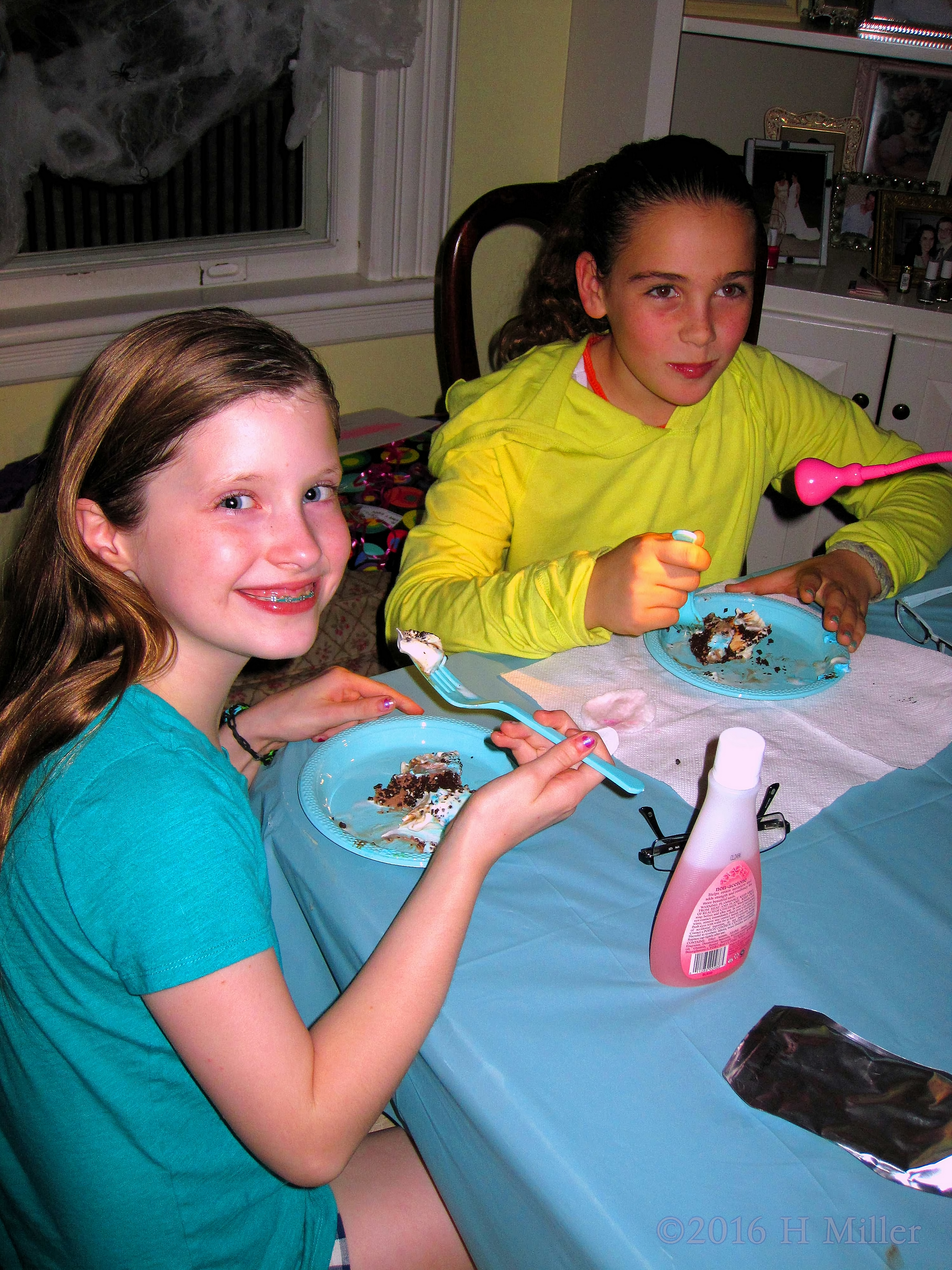 Hanging Out During Cake Hanging Out During Cake