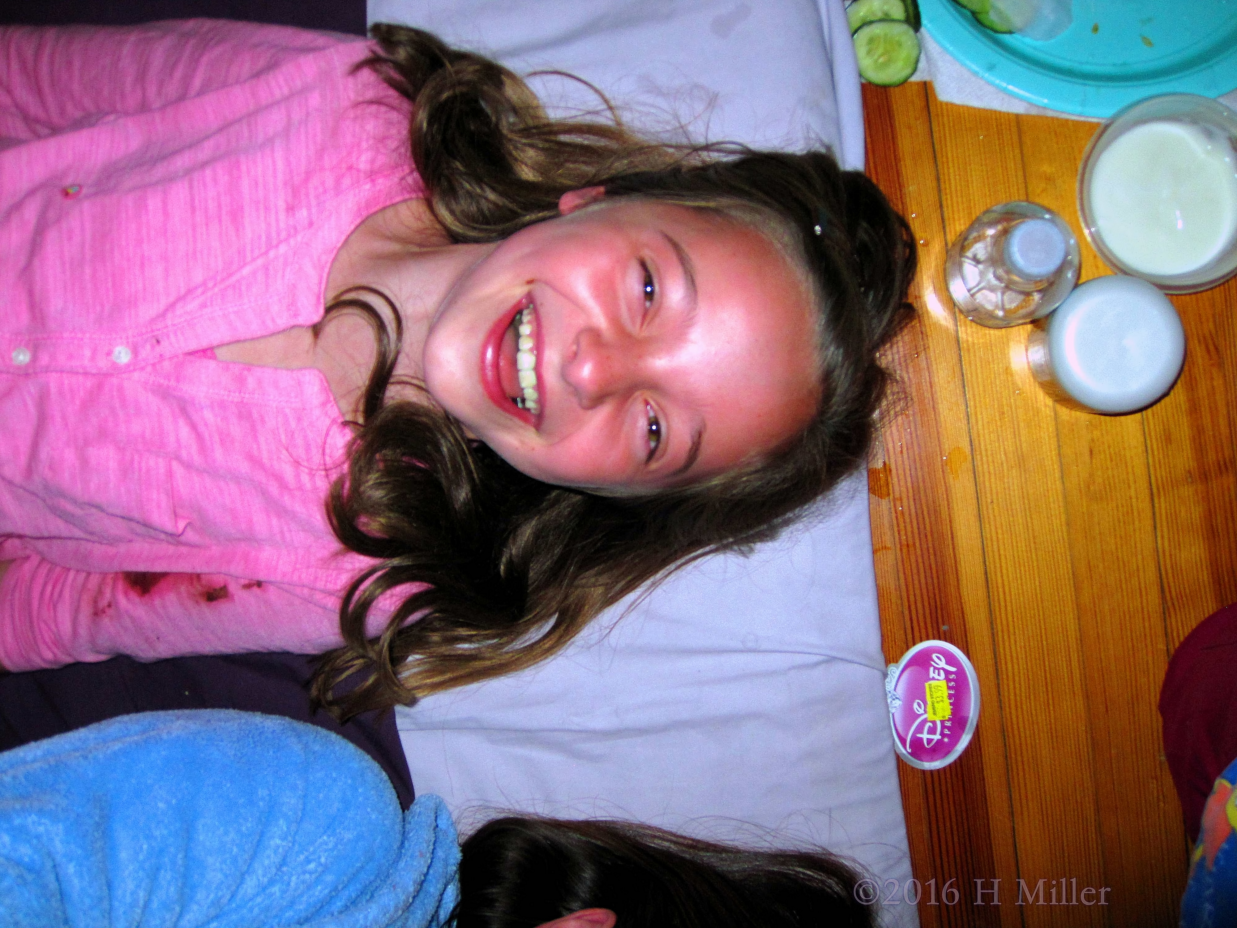 She's Having A Great Time At The Kids Spa Party! She's Having A Great Time At The Kids Spa Party!