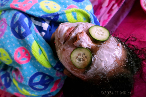 Kids Spa Birthday Party For Malli! Kids Spa Birthday Party For Malli!