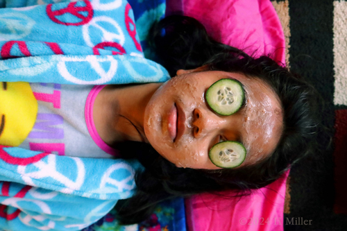 Kids Spa Birthday Party For Malli! Kids Spa Birthday Party For Malli!