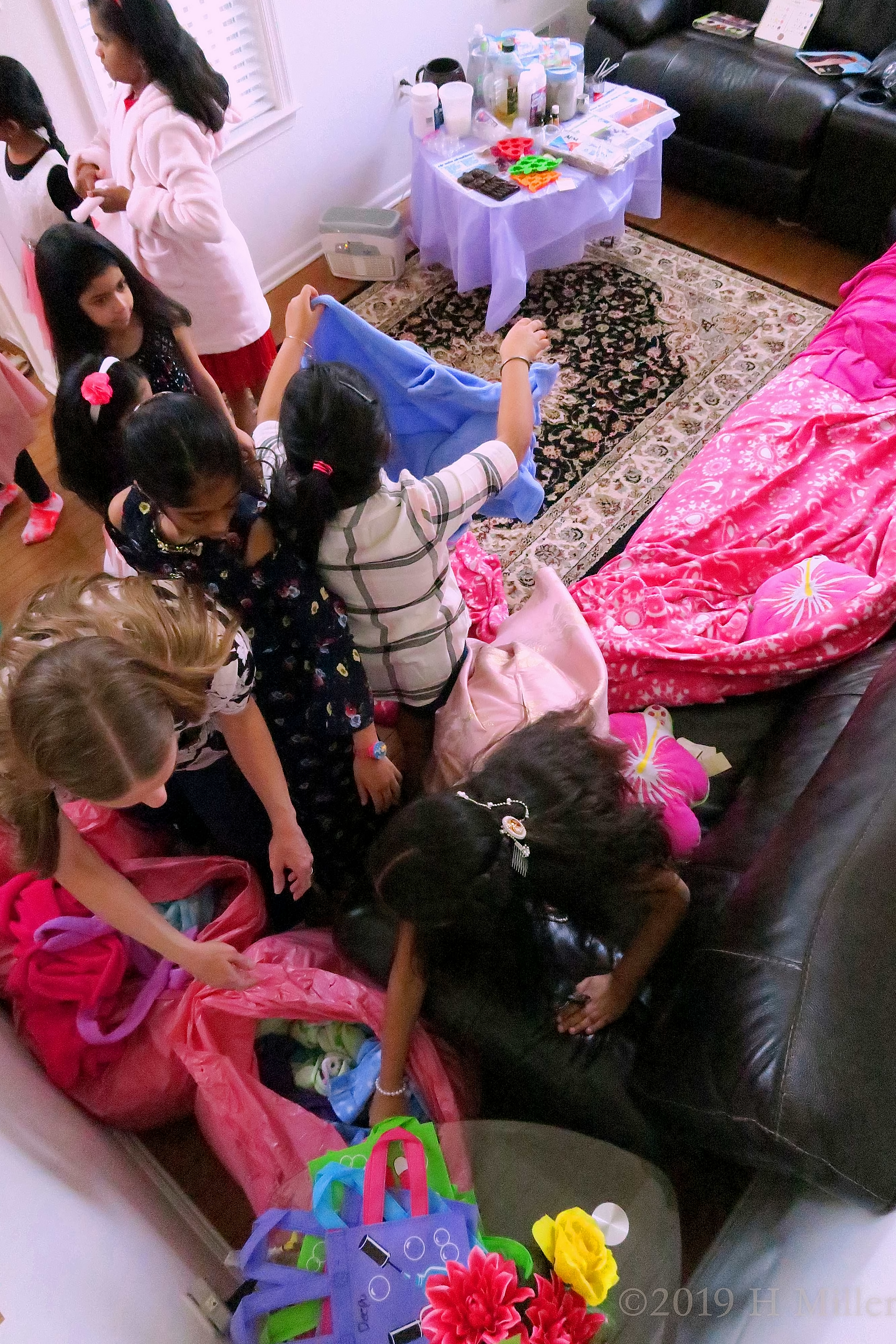 Girls Are Picking Their Perfect Spa Robes For The Spa Party Girls Are Picking Their Perfect Spa Robes For The Spa Party