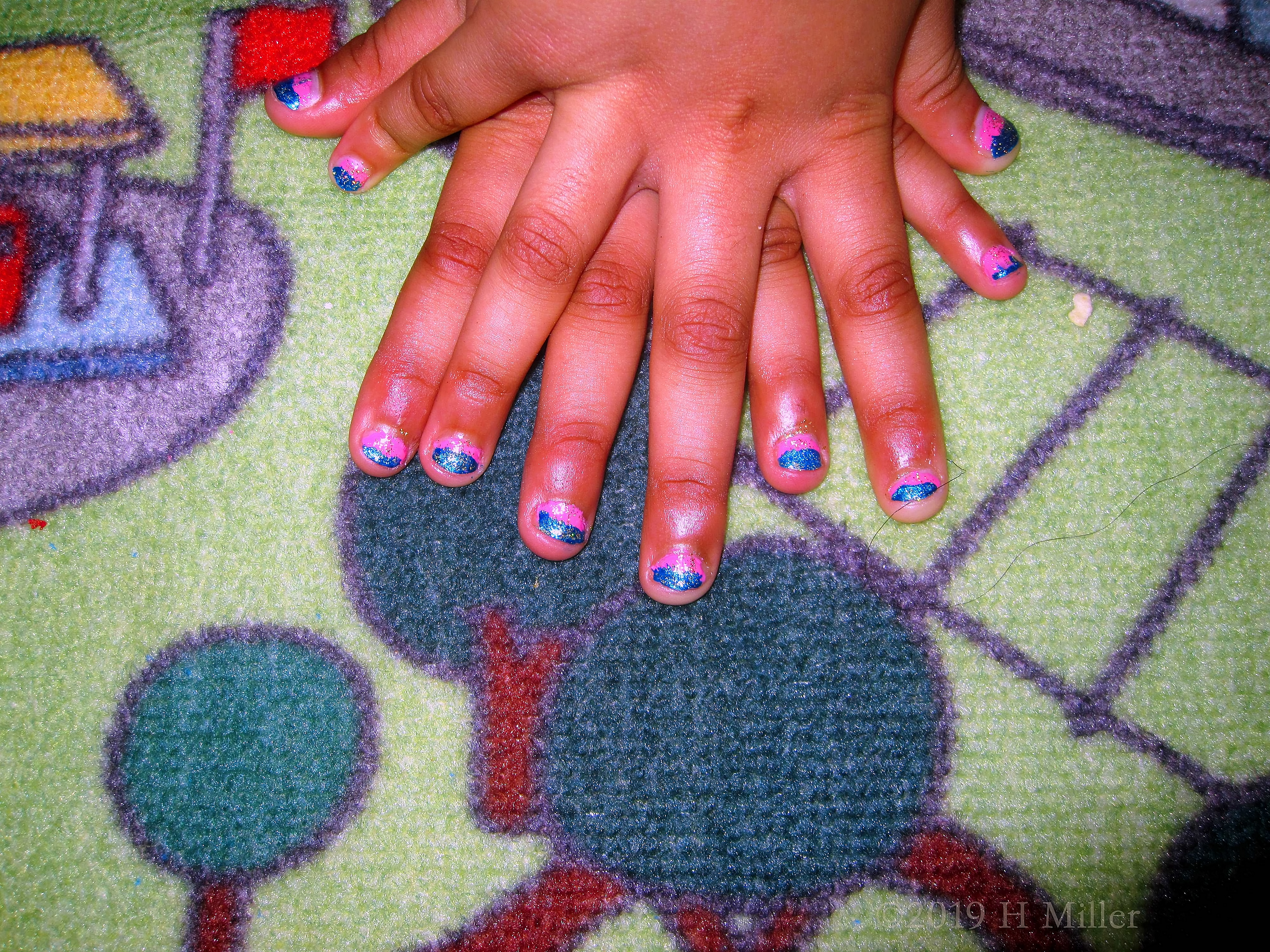 Lovely Ombre Kids Nail Art! Blue And Pink 