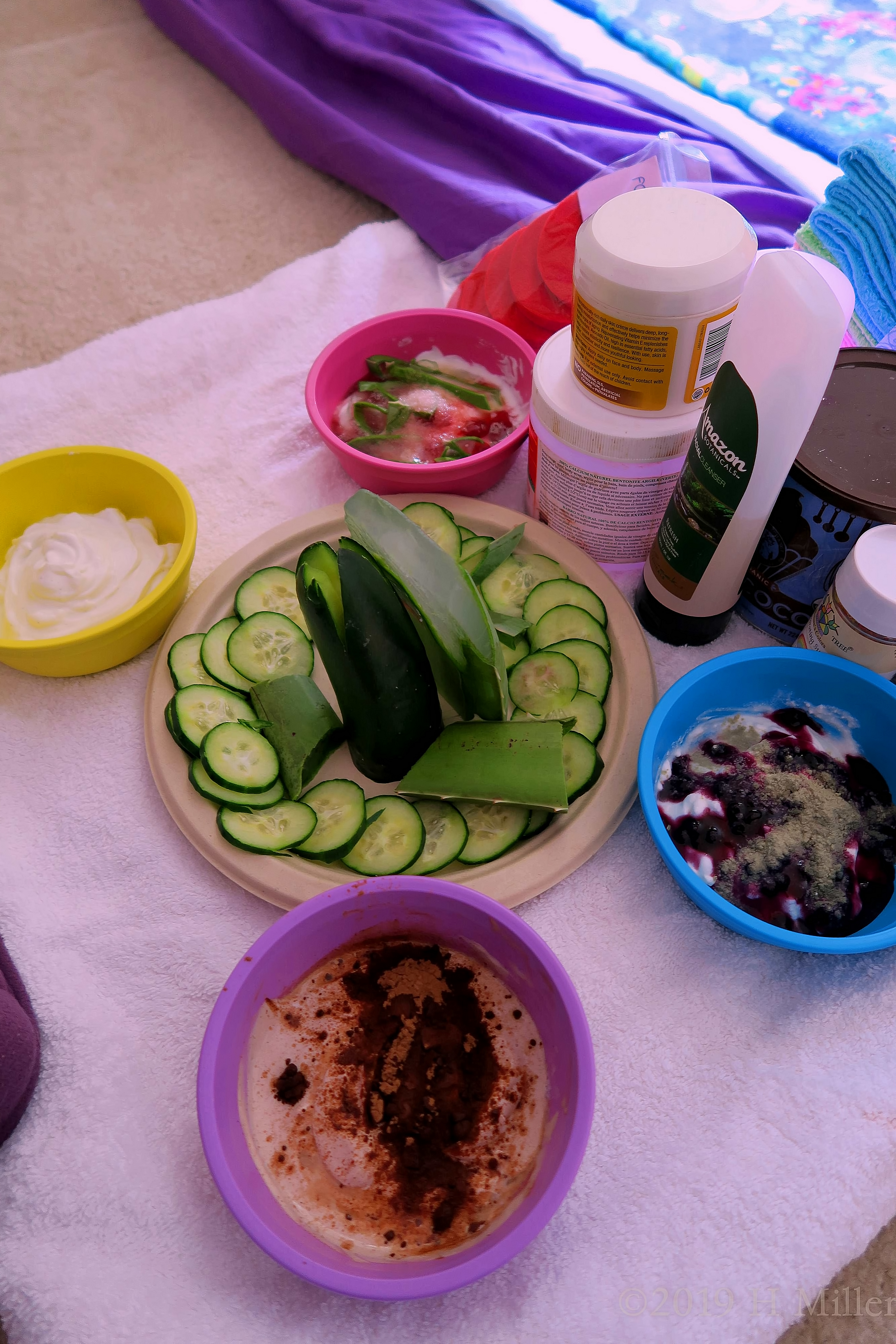 Yogurt, Aloe Vera, Cucumber! Perfect Ingredients For The Kids Facial Spa At Home Yogurt, Aloe Vera, Cucumber! Perfect Ingredients For The Kids Facial Spa At Home
