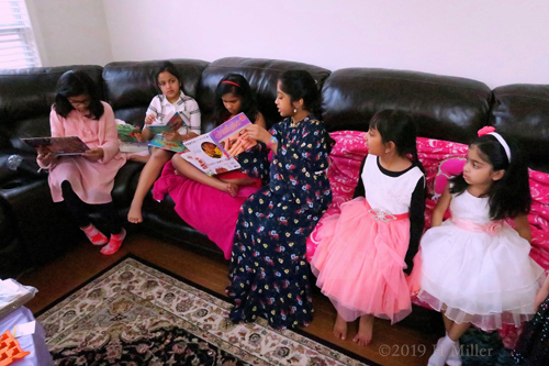 Hey! Have A Look At This Nail Design. It Will Suit You Hey! Have A Look At This Nail Design. It Will Suit You