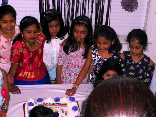 Look At The Cake! Nicely Decorated With A Spa Theme Look At The Cake! Nicely Decorated With A Spa Theme