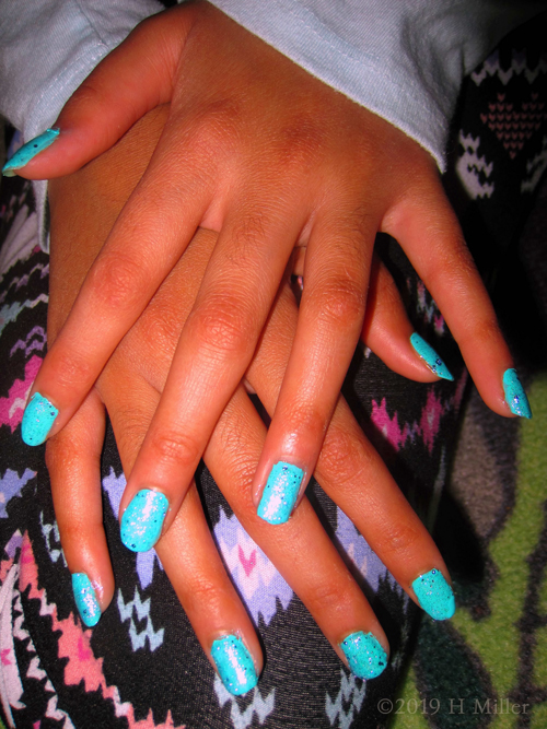 Magnificent Turquoise Blue Kids Manicure With Glitter! Magnificent Turquoise Blue Kids Manicure With Glitter!