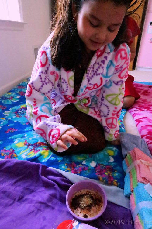 She Is Having A Look At The Kids Facial Ingredients She Is Having A Look At The Kids Facial Ingredients