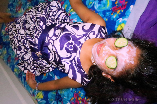 Cukes On Eyes! She Is Having A Relaxing Kids Facial At The Spa For Girls!
