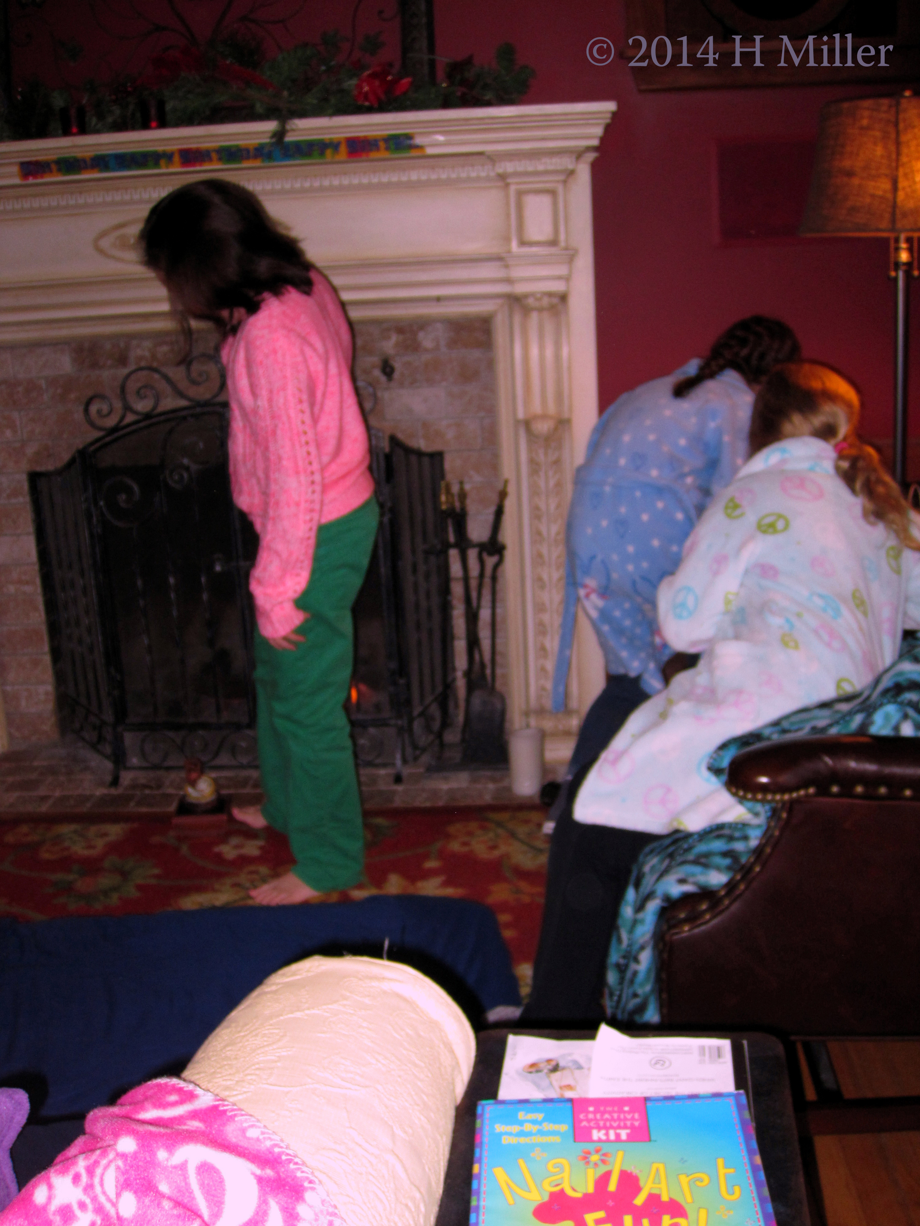 Hanging Out At Mara's Spa Party Hanging Out At Mara's Spa Party