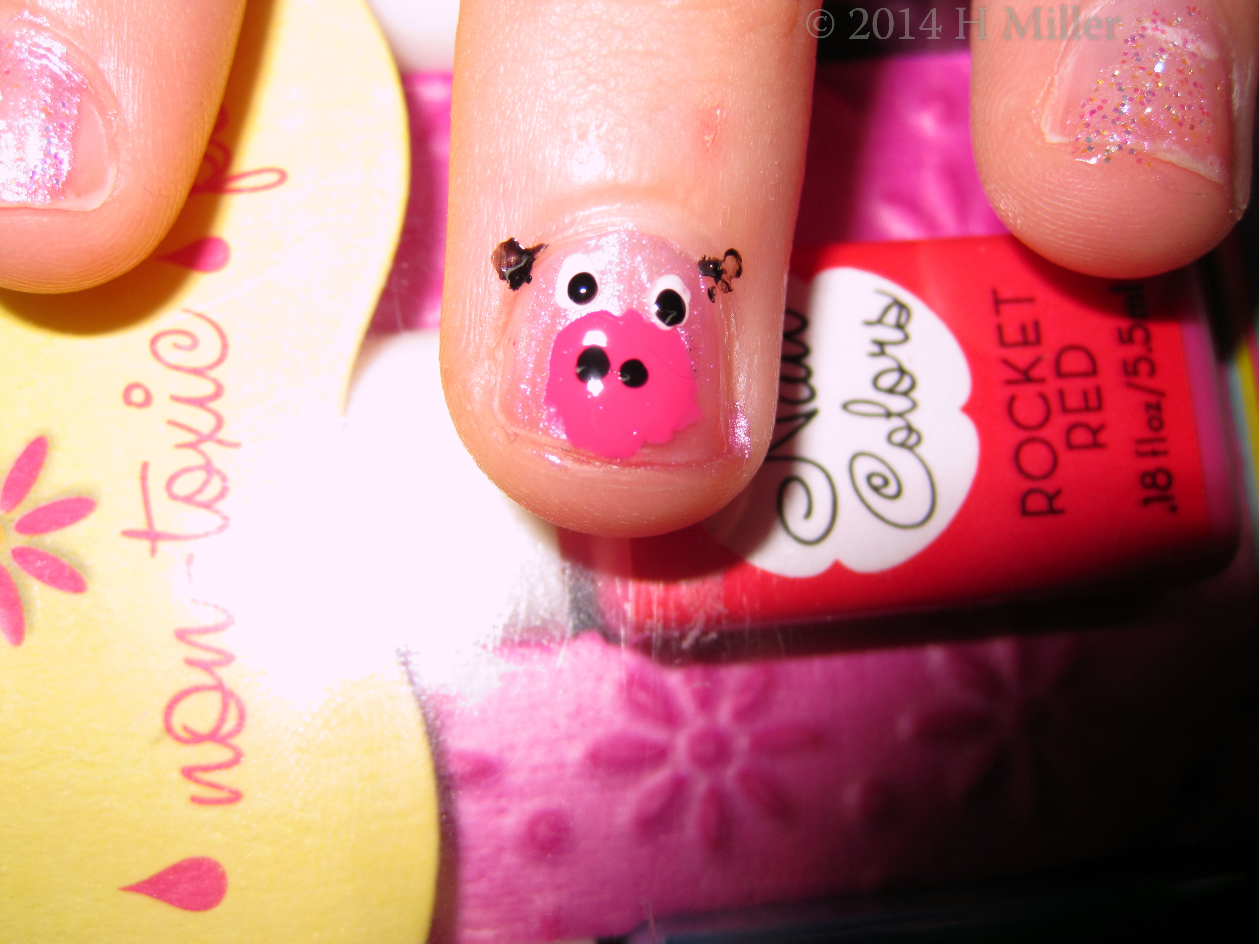 Piggie Nail Art Close Up Piggie Nail Art Close Up
