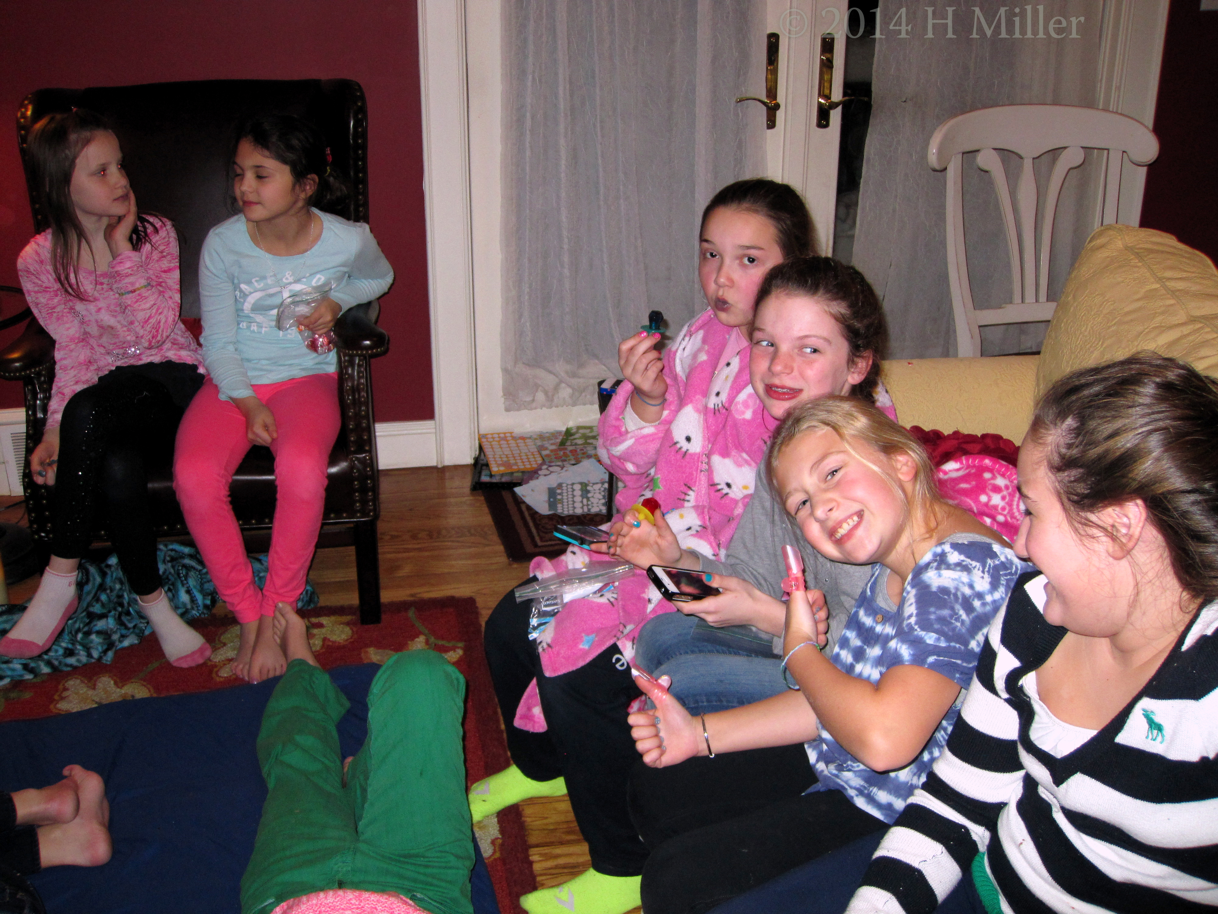 At Home Spa Hang Out With Nail Protectors At Home Spa Hang Out With Nail Protectors