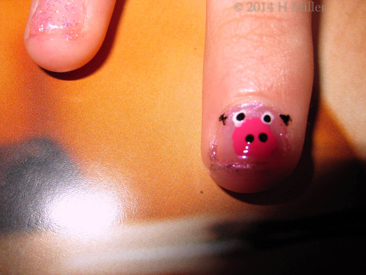 Closeup View of Piggie Nail Art 