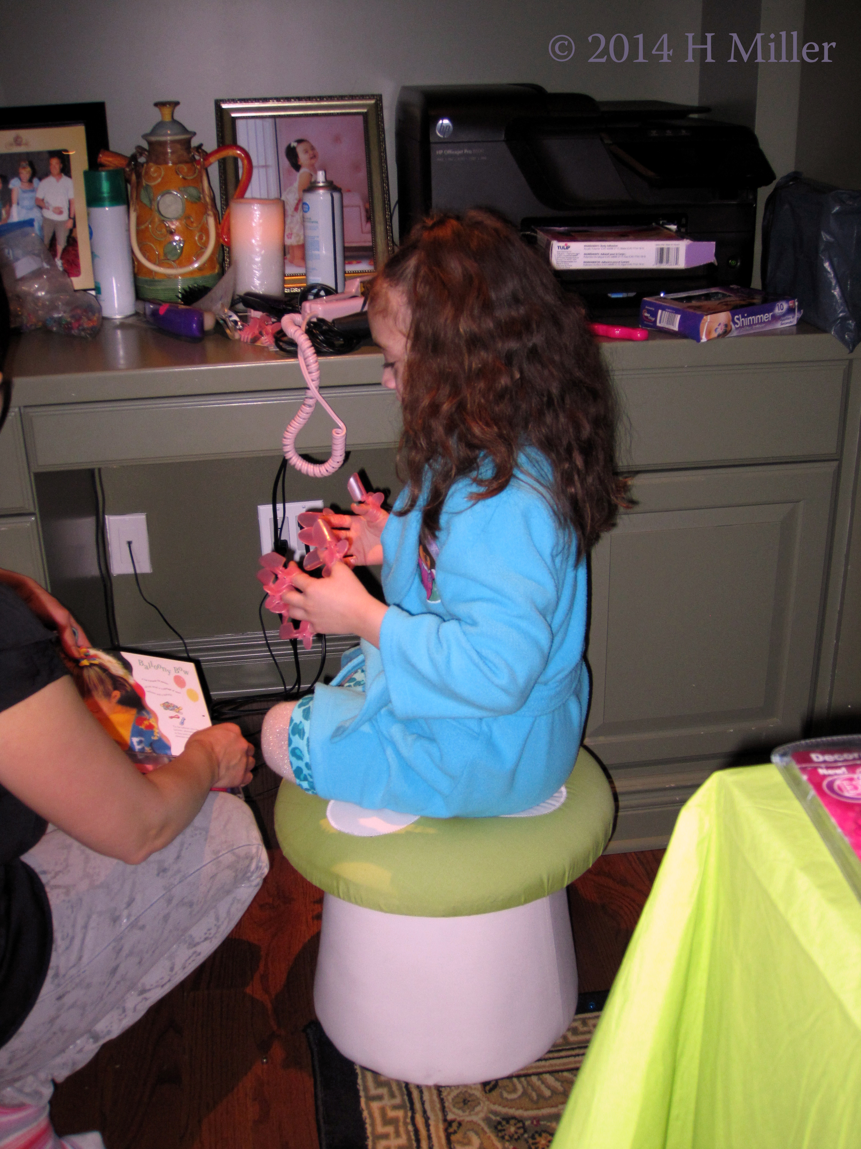 Nail Protectors Keep Kids' Nail Art From Smudging! Nail Protectors Keep Kids' Nail Art From Smudging!