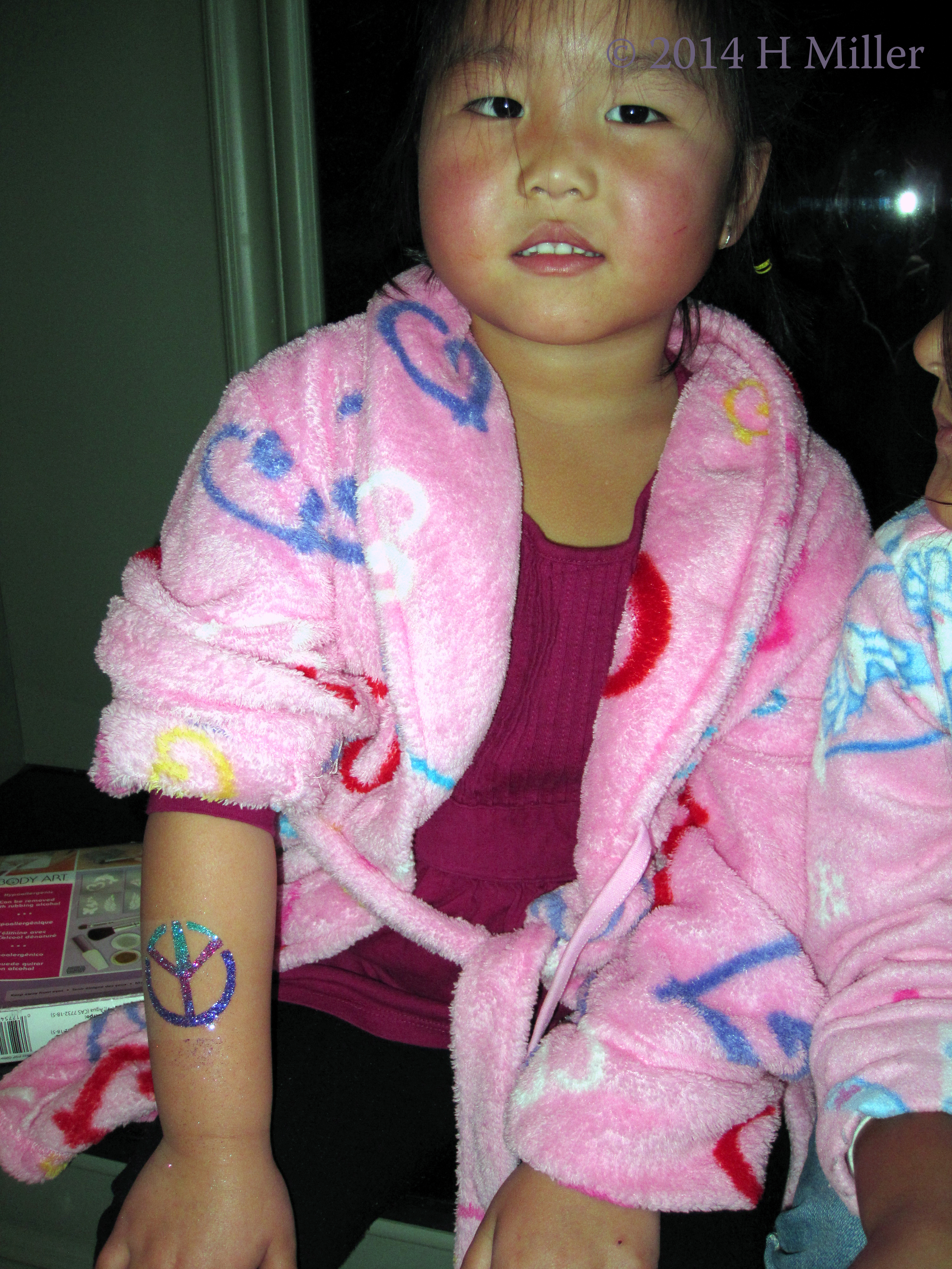 Glitter Body Art Peace Sign Glitter Body Art Peace Sign