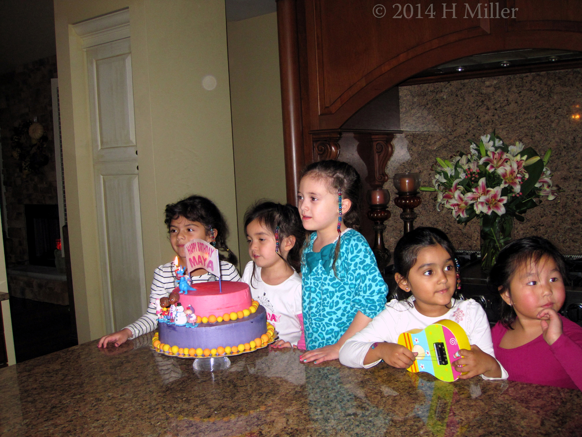 Appreciating The Moment With Family And Friends Appreciating The Moment With Family And Friends