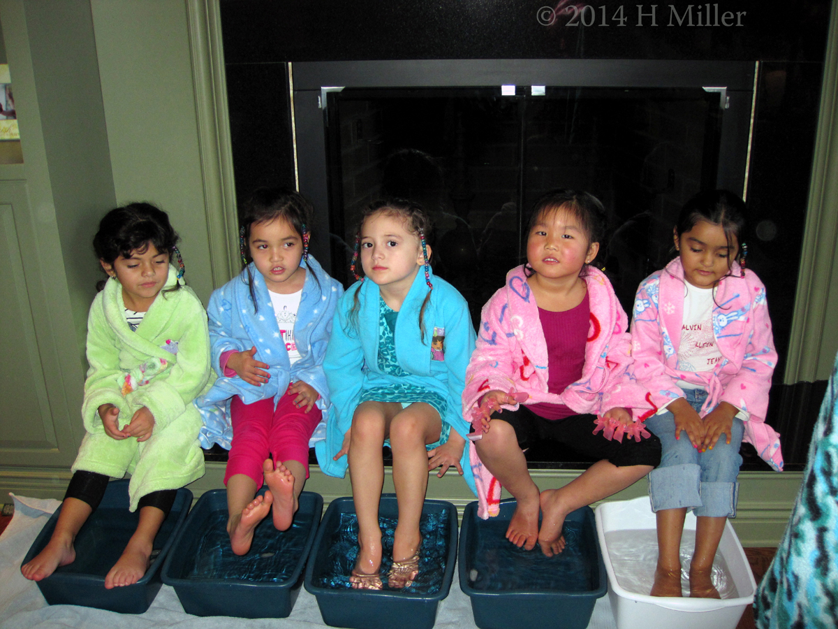 Kids Get To Choose The Scent Of Essential Oil For Each Of Their Footbaths Kids Get To Choose The Scent Of Essential Oil For Each Of Their Footbaths