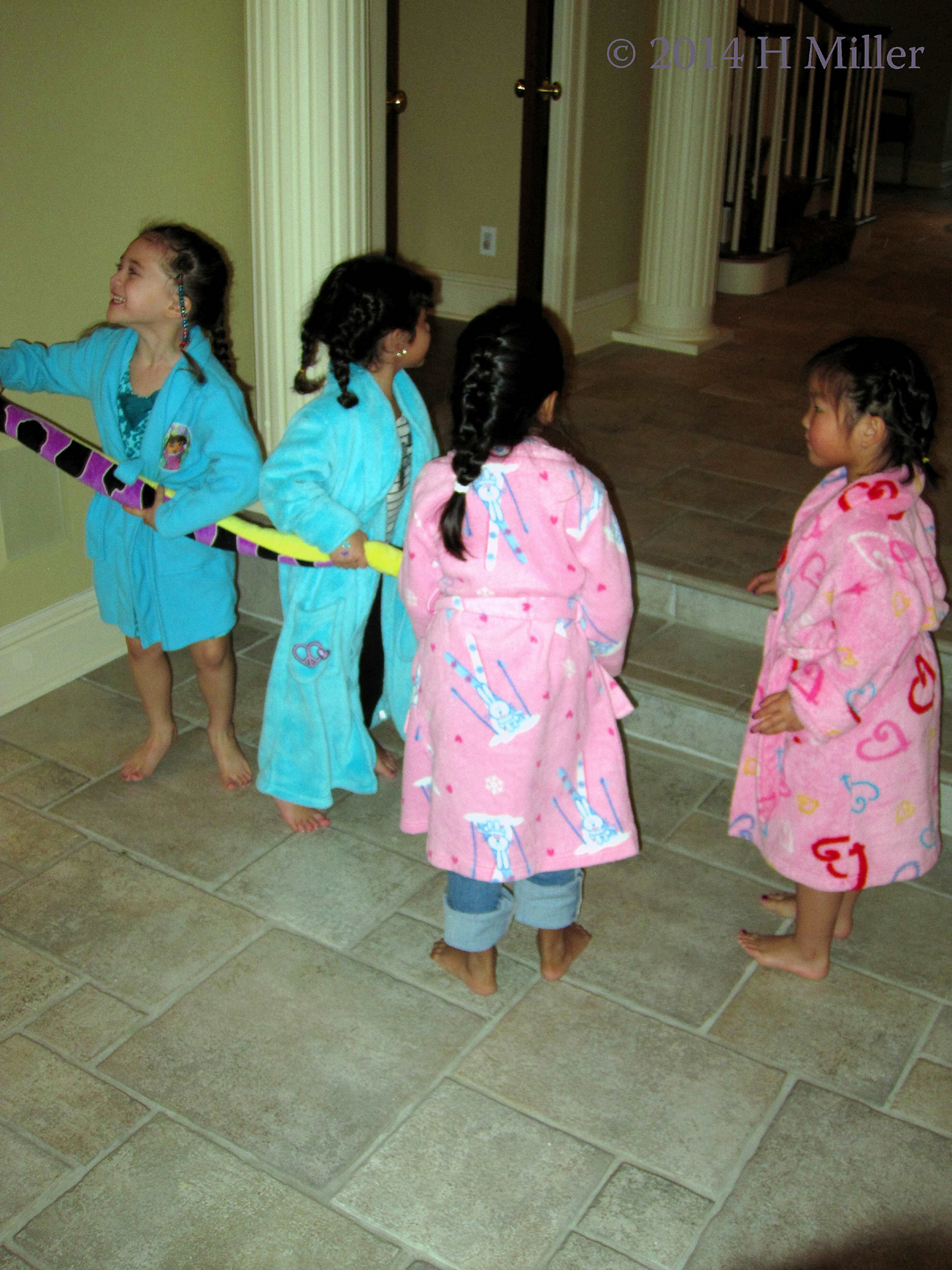 Maya And Friends Dancing Maya And Friends Dancing