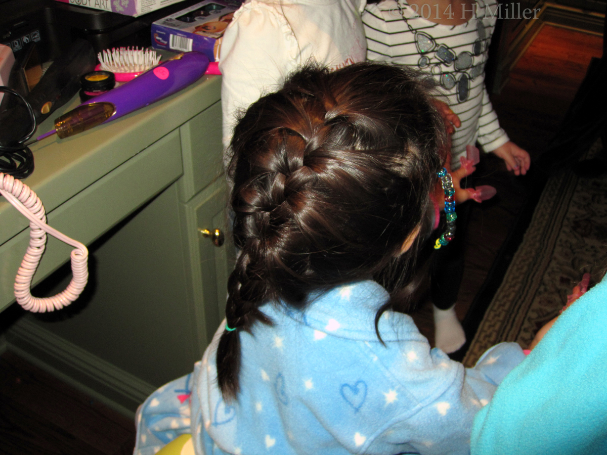 French Braid Girls Hair Styling French Braid Girls Hair Styling
