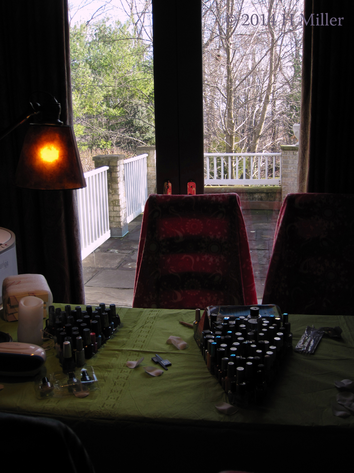 Kids Spa Party Nail Art Area Is Warm, But It's Very Cold Outside!! Kids Spa Party Nail Art Area Is Warm, But It's Very Cold Outside!!