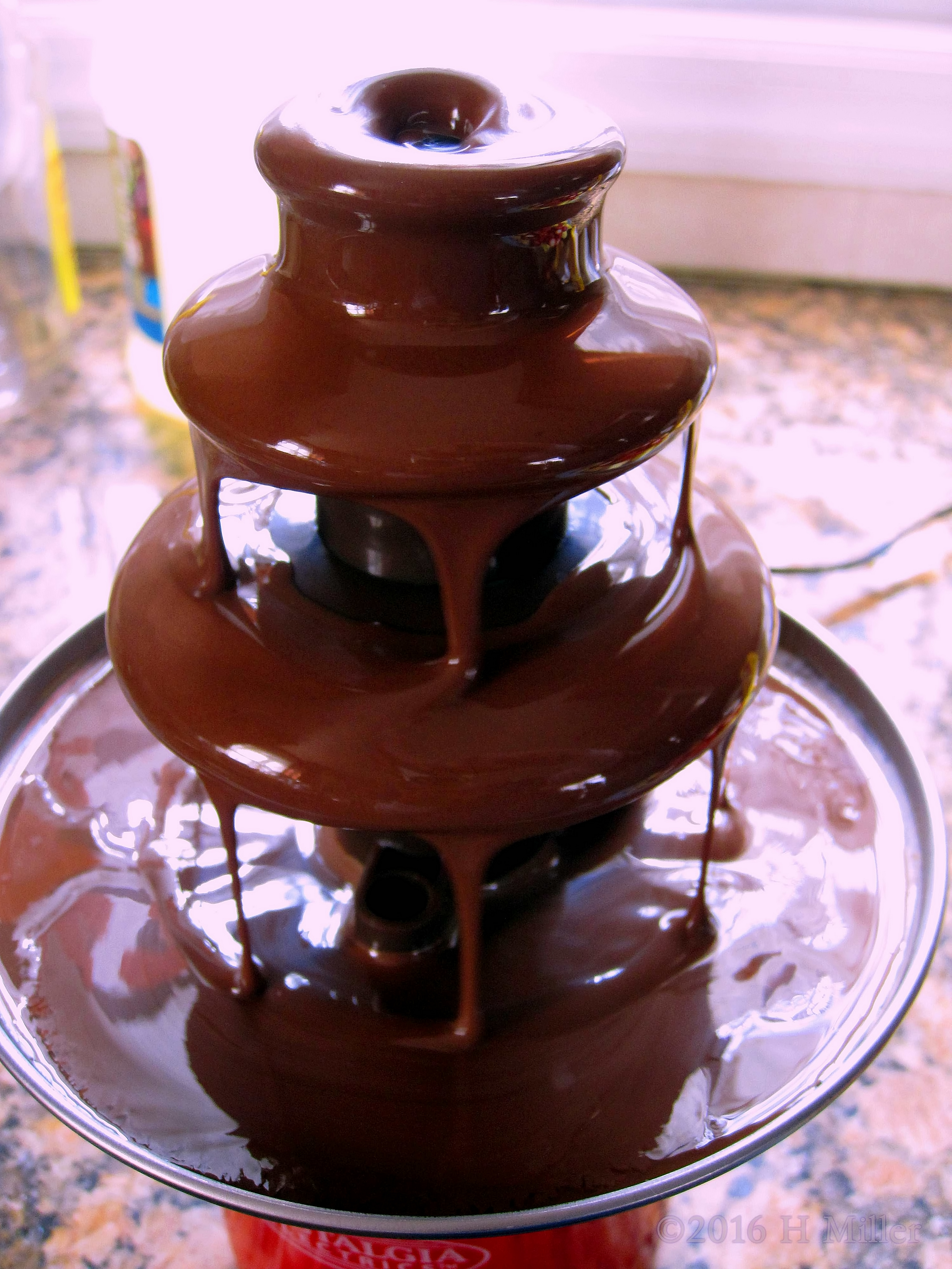 Yummy Chocolate Fountain 