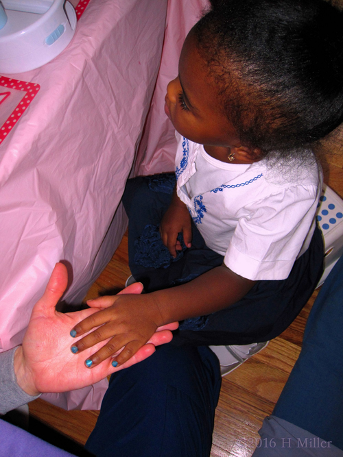 Mini Manis At Home Mini Manis At Home