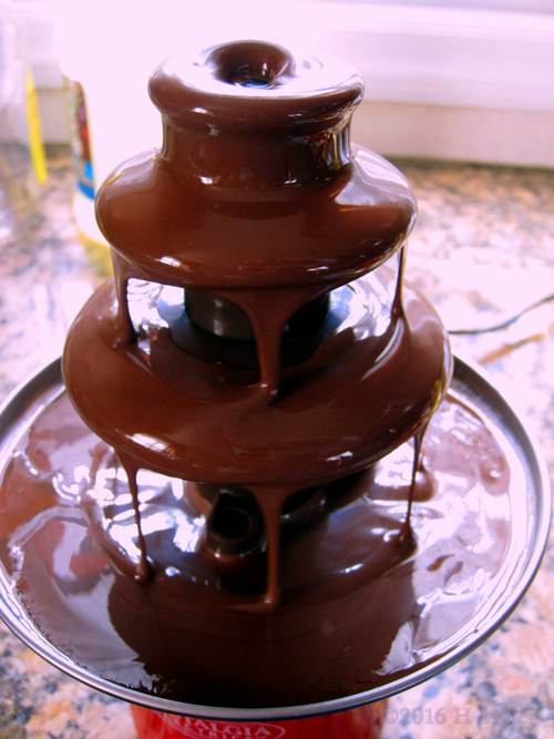 Yummy Chocolate Fountain Yummy Chocolate Fountain
