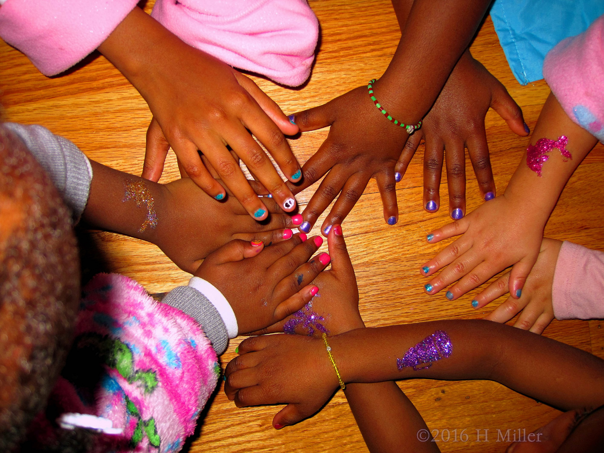 Tattoos And Manicures For Everyone! 