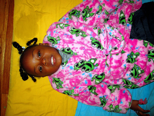 Lying Down Before Facials Lying Down Before Facials