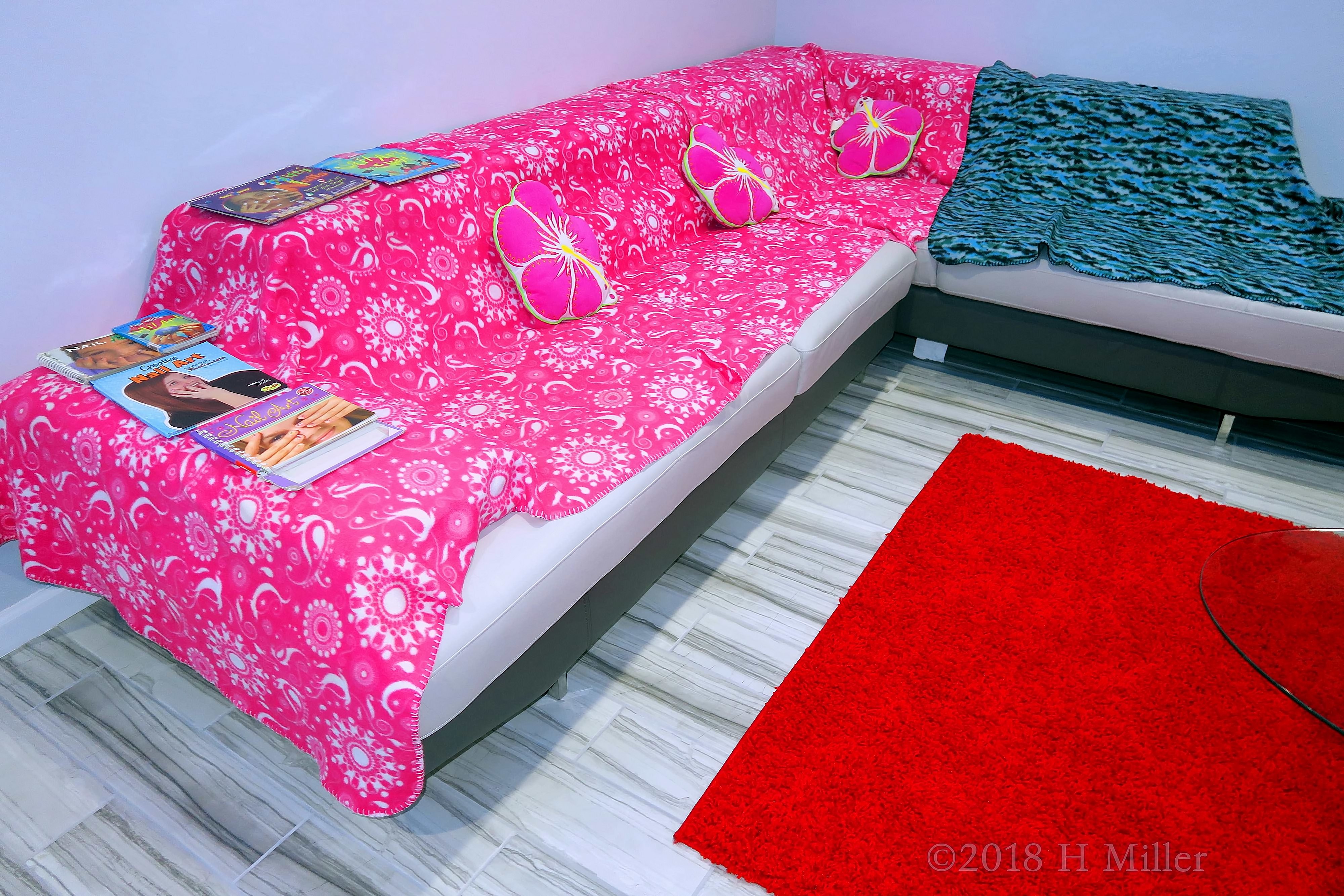 Cozy, Relaxing Kids Facials And Massage Station. Cozy, Relaxing Kids Facials And Massage Station.