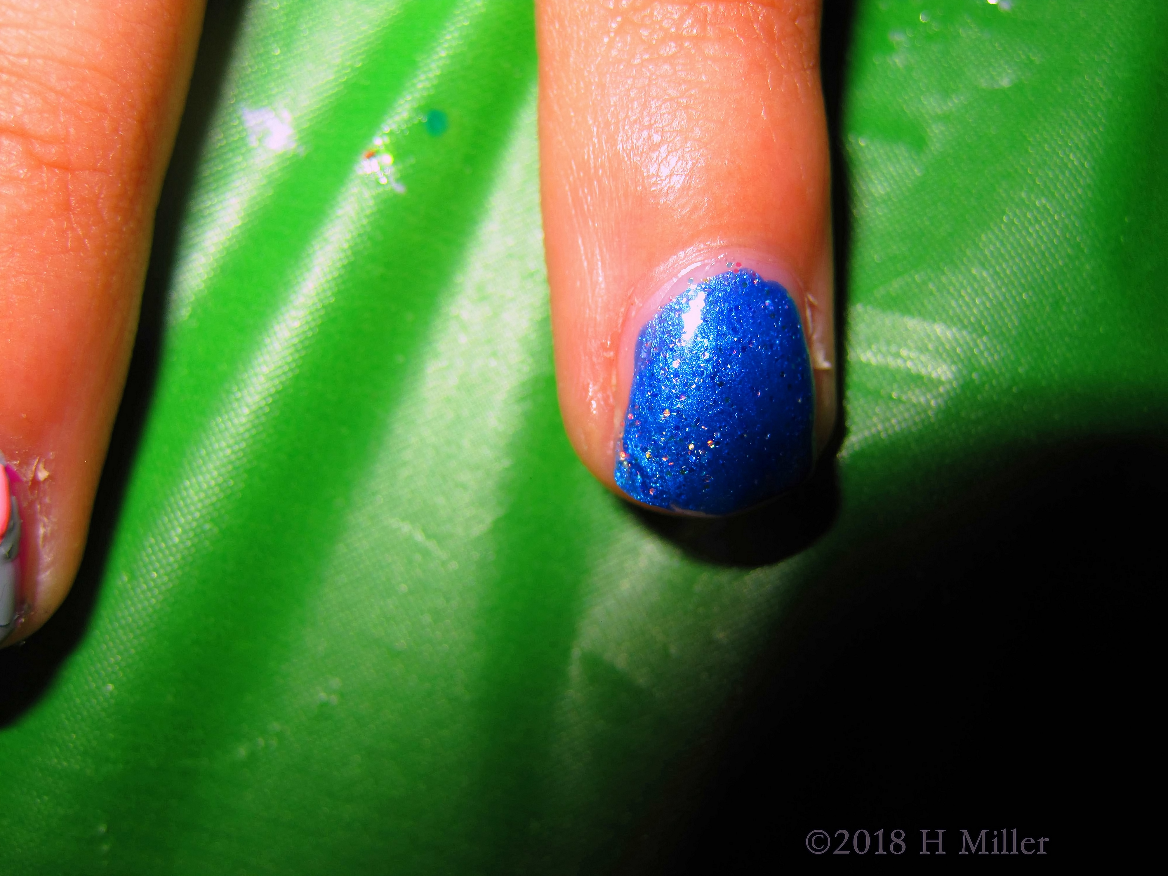 Looks Beautiful! Kids Mani! Looks Beautiful! Kids Mani!