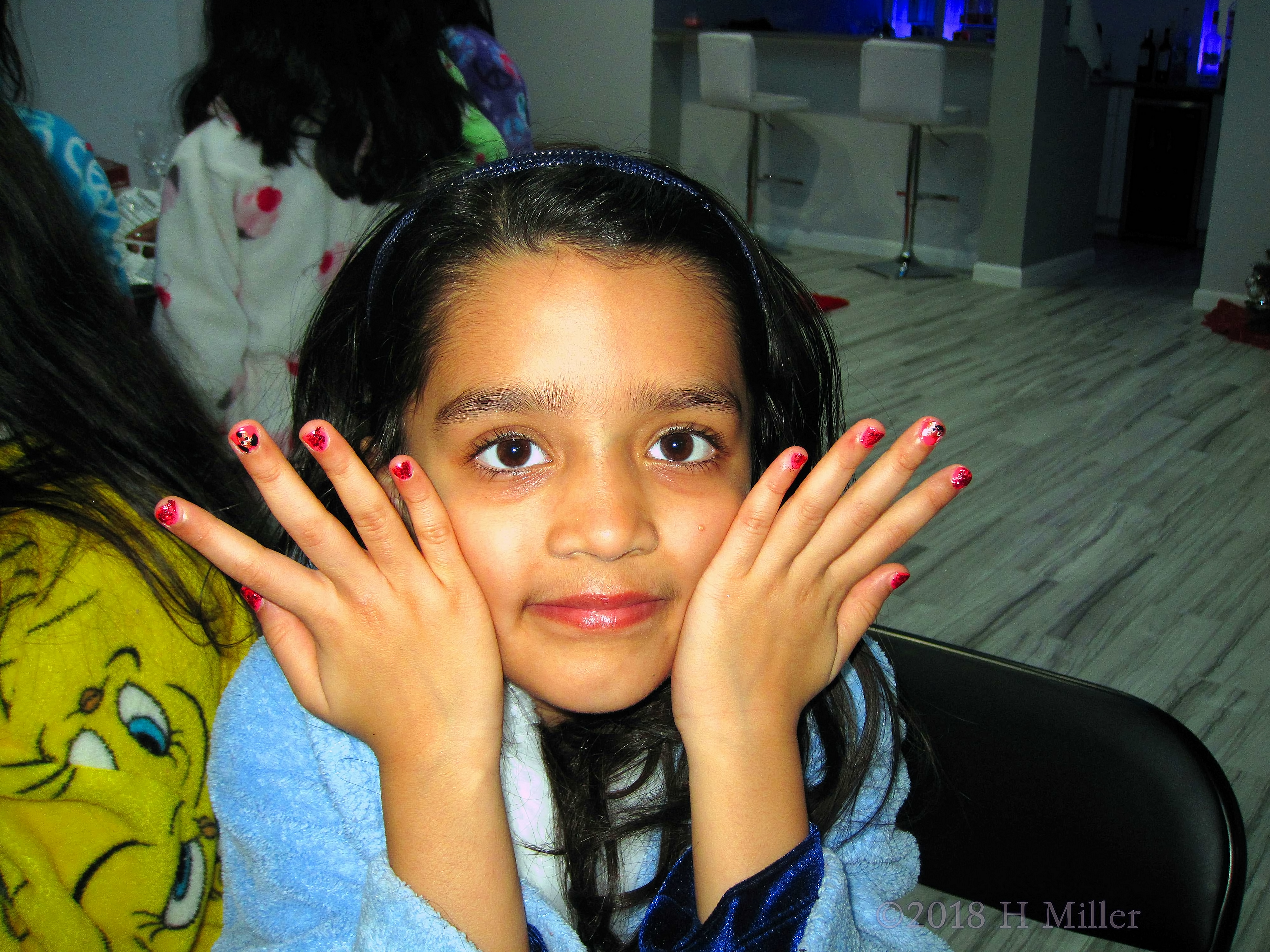 She Loves Her Mini Mani! She Loves Her Mini Mani!