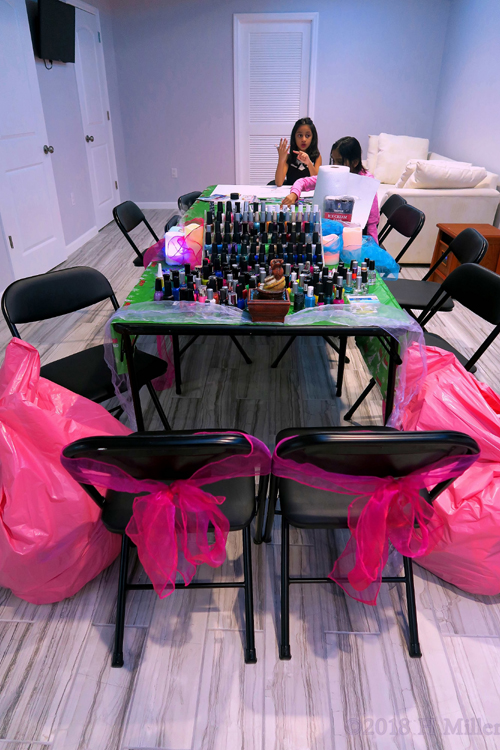 Nail Art And Mini Mani Pedi Station At The Kids Nail Salon. Nail Art And Mini Mani Pedi Station At The Kids Nail Salon.