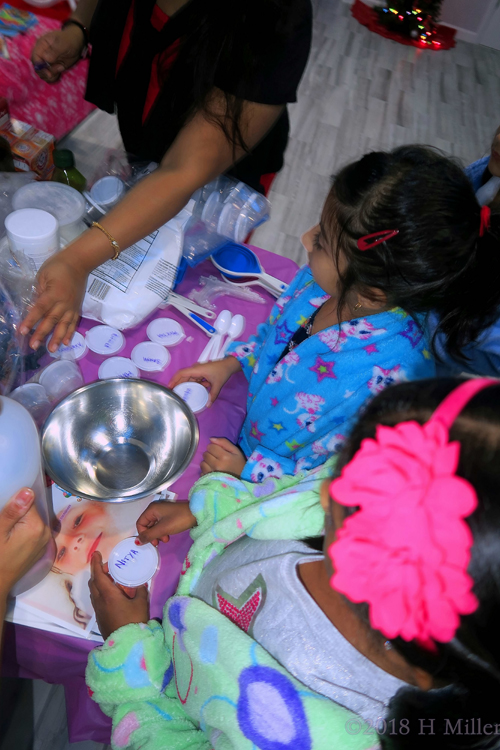 Party Guests Get Ready To Make Interesting Kids Craft Items